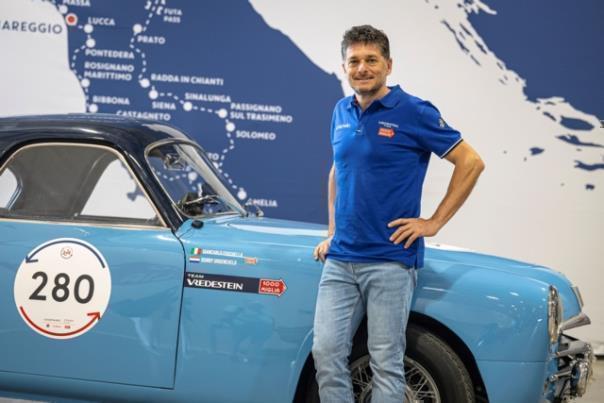 Giancarlo Fisichella.  Foto: Autoren-Union Mobilität/Apollo Tyres